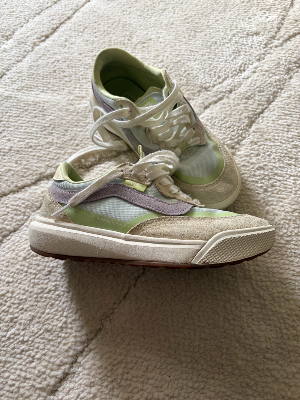 Women’s Pastel Green & Lavender Casual Sneakers Vans MTE all weather